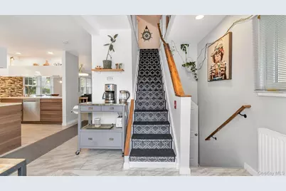 143 Hallock Street, Riverhead, NY 11901 - Photo 18