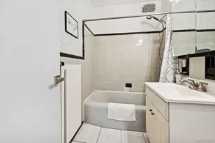 162-41 Powells Cove Blvd, Whitestone, NY 11357 - Photo 18