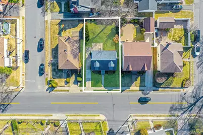 1826 Camp Avenue, Merrick, NY 11566 - Photo 32