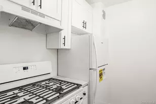 67-50 Thornton Pl, Forest Hills, NY 11375 - Photo 6