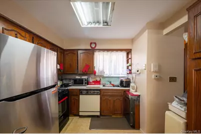 16608 29th Avenue, Flushing, NY 11358 - Photo 8