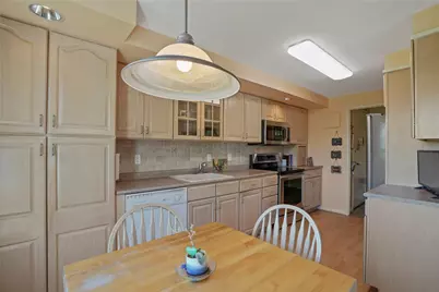 300 High Point Drive #612, Hartsdale, NY 10530 - Photo 8