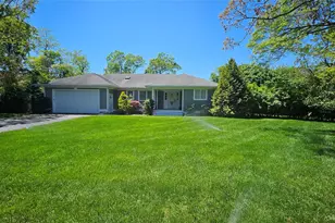 11 John St, Westhampton Beach, NY 11978 - Photo 2