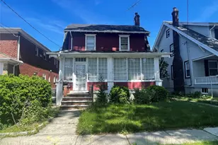 40-05 203rd St, Bayside, NY 11361 - Photo 2