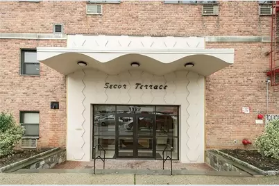 1122 Yonkers #1E, Yonkers, NY 10704 - Photo 1