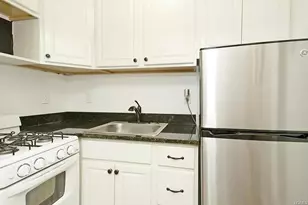 1122 Yonkers, Yonkers, NY 10704 - Photo 8