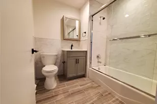 100 Mariners Way, Port Jefferson, NY 11777 - Photo 8