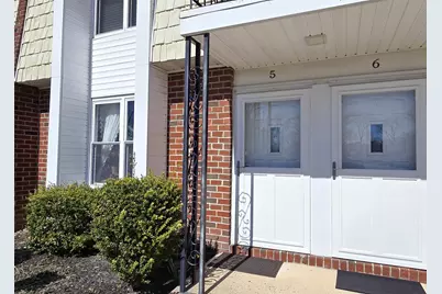 51 Rocky Point Yaphank Rd #5, Rocky Point, NY 11778 - Photo 2