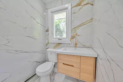 1 Parkhill Court, Huntington, NY 11743 - Photo 14