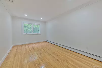 1 Parkhill Court, Huntington, NY 11743 - Photo 24