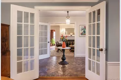 9 Oxford Road, White Plains, NY 10605 - Photo 20