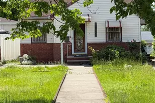 128-36 Hook Creek Blvd, Rosedale, NY 11422 - Photo 2