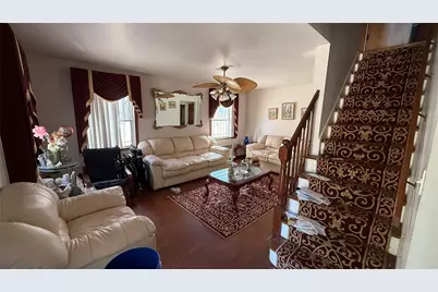 128-36 Hook Creek Boulevard, Rosedale, NY 11422 - Photo 4