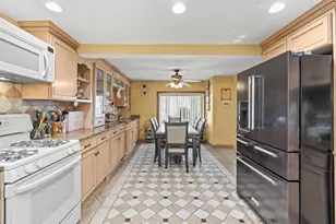 2730 Court St, Bellmore, NY 11710 - Photo 10