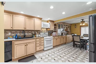 2730 Court Street, Bellmore, NY 11710 - Photo 8