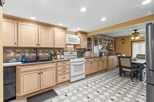 2730 Court St, Bellmore, NY 11710 - Photo 8