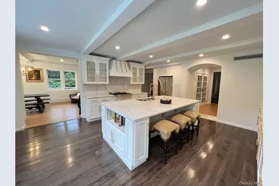 87 Wheatley Road, Old Westbury, NY 11568 - Photo 6