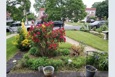 61-16 84th Street, Middle Village, NY 11379 - Photo 20