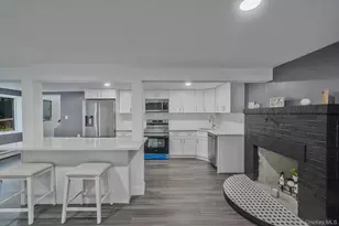 60 Sunburst Dr, Rocky Point, NY 11778 - Photo 4