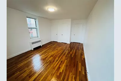30-11 Parsons Boulevard #6 R, Flushing, NY 11354 - Photo 6
