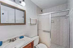 152-18 Union Tpke, Flushing, NY 11367 - Photo 16