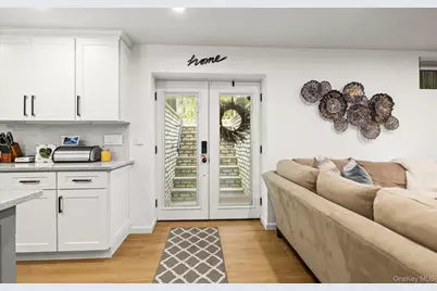 16 Home Court, Huntington, NY 11743 - Photo 22