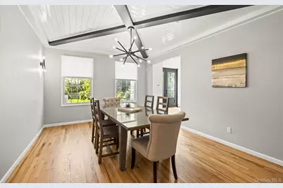 16 Home Court, Huntington, NY 11743 - Photo 12