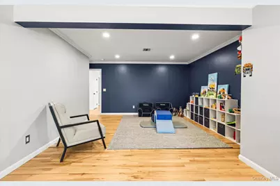 16 Home Court, Huntington, NY 11743 - Photo 30