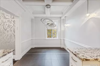 160 Middle Neck Road #5A, Great Neck, NY 11021 - Photo 14