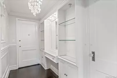 160 Middle Neck Road #5A, Great Neck, NY 11021 - Photo 6