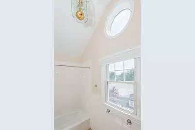 35 East Avenue, Glen Cove, NY 11542 - Photo 28