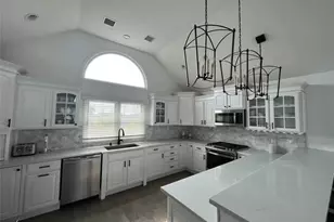 24 Bungalow Walk, Ocean Beach, NY 11770 - Photo 4