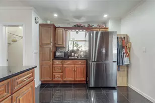 68-37 Kessel St, Forest Hills, NY 11375 - Photo 10