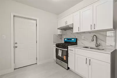 107-29 122nd Street, Richmond Hill, NY 11419 - Photo 6