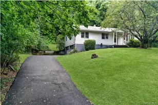 18 Stage Rd, Pine Island, NY 10969 - Photo 4