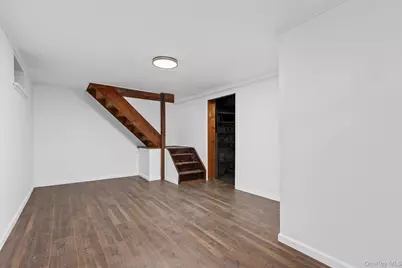25 Bay Street, Bronx, NY 10464 - Photo 22