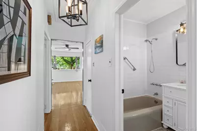 25 Bay Street, Bronx, NY 10464 - Photo 18