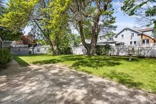 25 Bay St, Bronx, NY 10464 - Photo 24