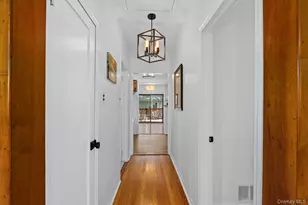 25 Bay St, Bronx, NY 10464 - Photo 20