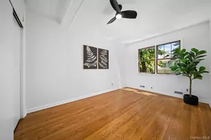 25 Bay St, Bronx, NY 10464 - Photo 10