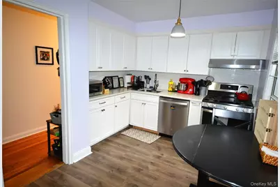 2270 Palmer Avenue #5J, New Rochelle, NY 10801 - Photo 2