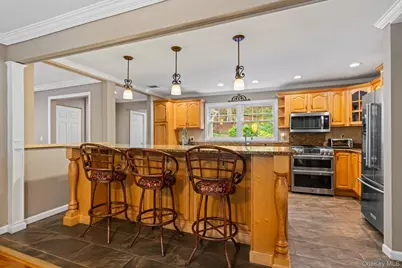 128 Cove Road, Huntington, NY 11743 - Photo 4