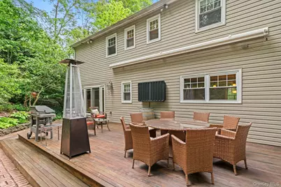 128 Cove Road, Huntington, NY 11743 - Photo 32