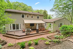 128 Cove Rd, Huntington, NY 11743 - Photo 36