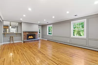 128 Cove Road, Huntington, NY 11743 - Photo 14