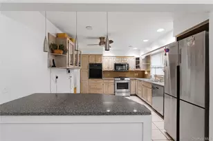39 Carriage Hill Ln, Poughkeepsie, NY 12603 - Photo 20