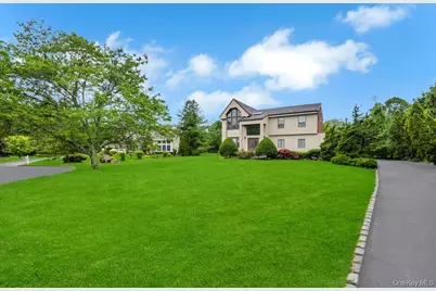 4 Bridle Court, Northport, NY 11768 - Photo 2