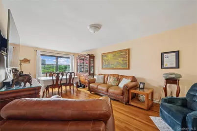 94-30 60 Ave #3H, Elmhurst, NY 11373 - Photo 1