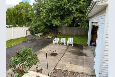 13 Reinhart Court, Melville, NY 11747 - Photo 18