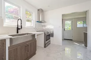 34 Woodland Ave, Poughkeepsie, NY 12603 - Photo 10